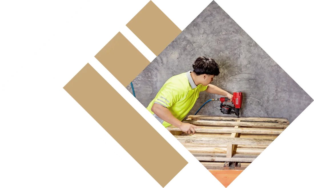 Drilling screws into wood